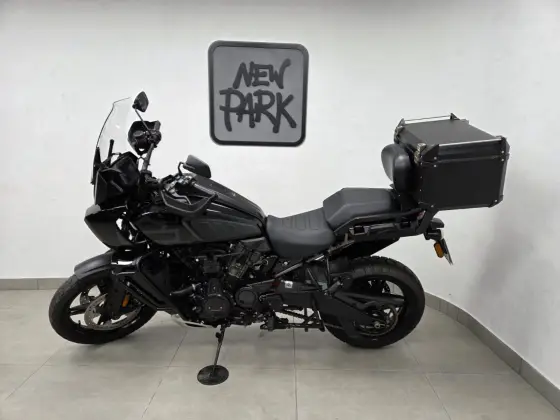 HARLEY-DAVIDSON PAN AMERICA 1250 S 