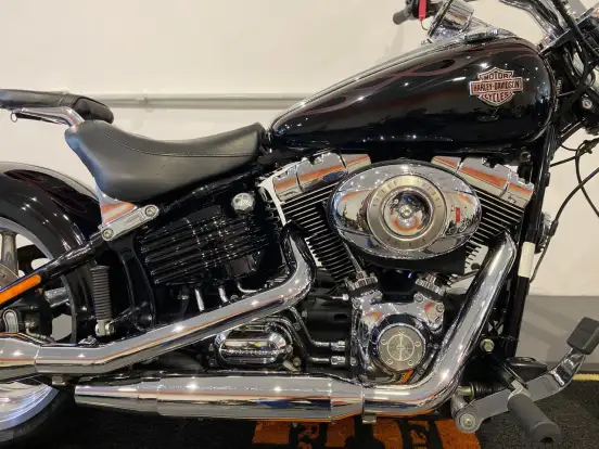 HARLEY-DAVIDSON-ROCKER C HARLEY-DAVIDSON-ROCKER C-2011