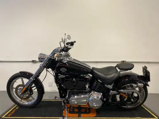 HARLEY-DAVIDSON-ROCKER C-2011
