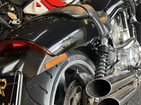 HARLEY-DAVIDSON-V-ROD MUSCLE HARLEY-DAVIDSON-V-ROD MUSCLE-2013
