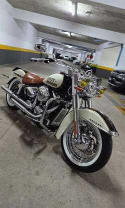 HARLEY-DAVIDSON-SOFTAIL DELUXE-2019