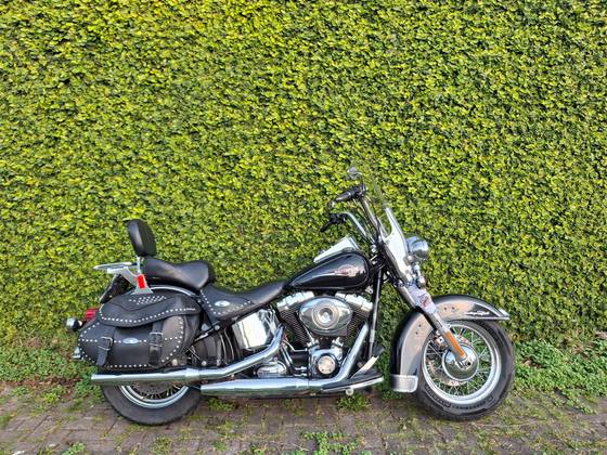 HARLEY-DAVIDSON SOFTAIL HERITAGE CLASSIC 