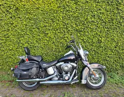 HARLEY-DAVIDSON SOFTAIL HERITAGE CLASSIC HARLEY-DAVIDSON SOFTAIL HERITAGE CLASSIC