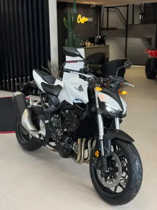 HONDA CB 1000 HORNET 