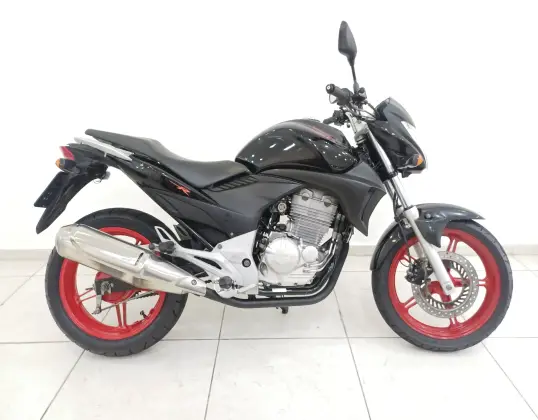 HONDA CB 300R 