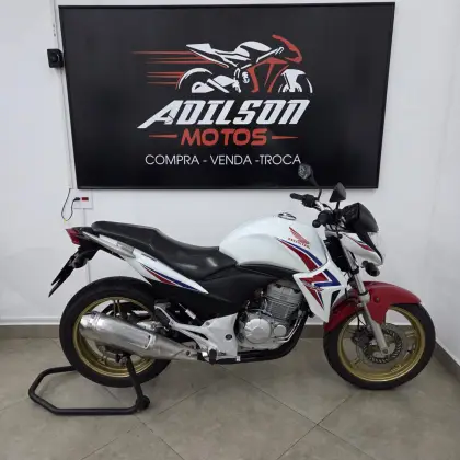 HONDA CB 300R 