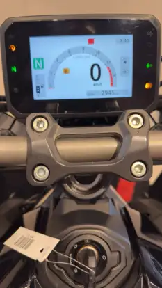 HONDA-CB 650R E-CLUTCH-2025