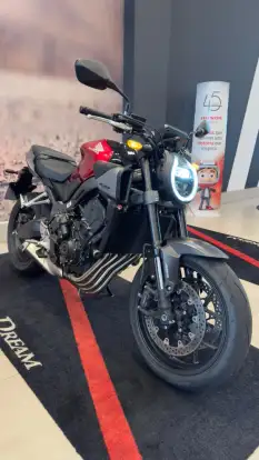 HONDA-CB 650R E-CLUTCH-2025
