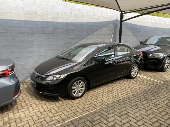 HONDA CIVIC 1.8 LXS 16V FLEX 4P AUTOMÁTICO
