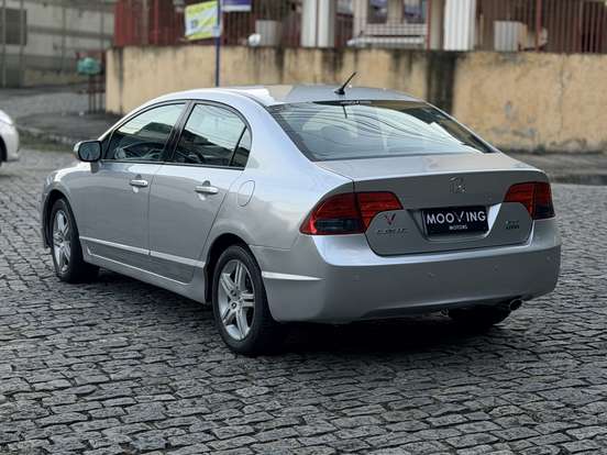 HONDA-CIVIC-2010