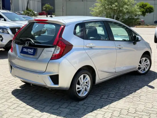 HONDA-FIT-2015