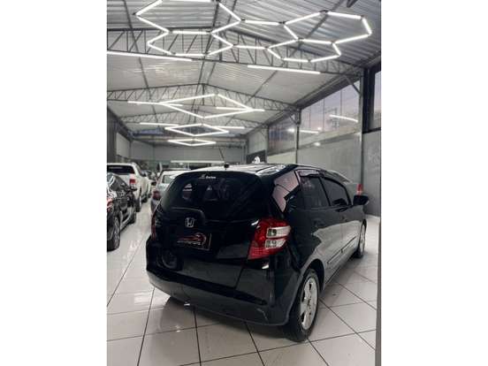 HONDA-FIT-2010