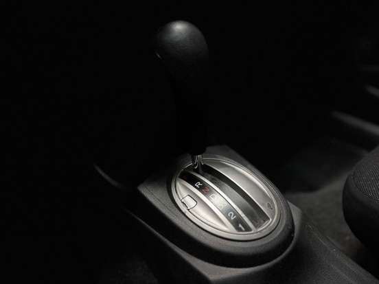 HONDA-FIT-2010