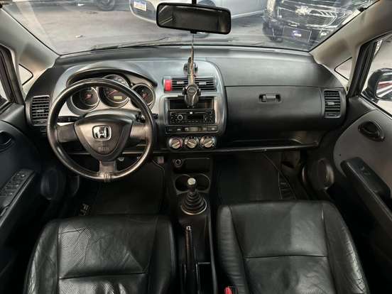 HONDA-FIT-2004