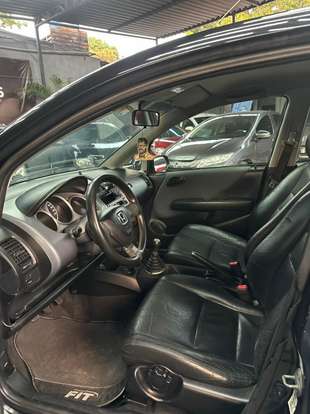 HONDA-FIT-2004