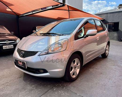 HONDA-FIT-2010