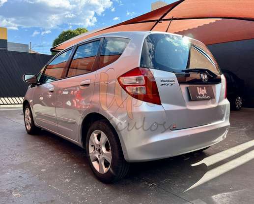 HONDA-FIT-2010