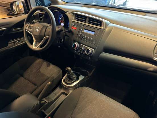 HONDA-FIT-2017