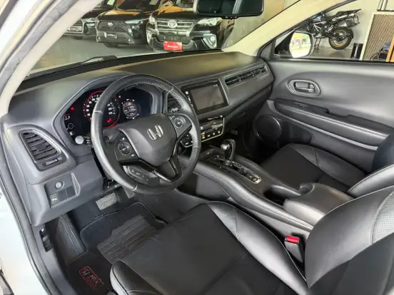 HONDA-HR-V-1.8 16V FLEX TOURING 4P AUTOMÁTICO HONDA-HR-V-2017