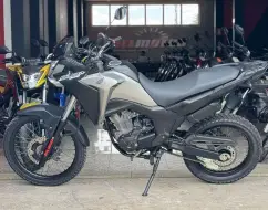 HONDA XRE 300 SAHARA HONDA XRE 300 SAHARA