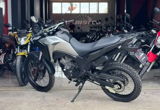 HONDA-XRE 300 SAHARA-2024
