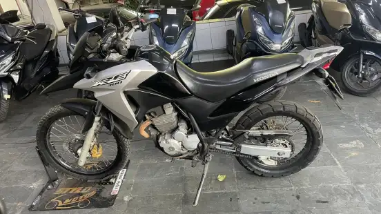 HONDA-XRE 300-2017