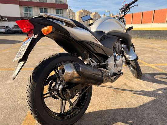 HONDA-CB 300R HONDA-CB 300R-2009