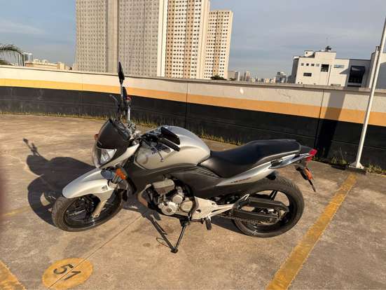 HONDA-CB 300R-2009