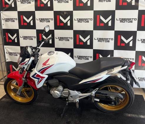 HONDA CB 300R 