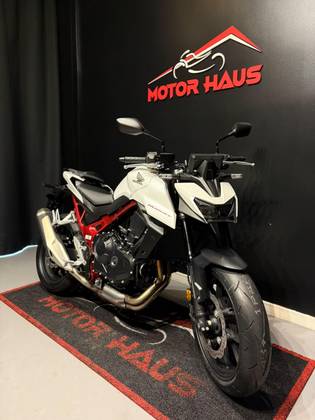 HONDA CB 750 HORNET 