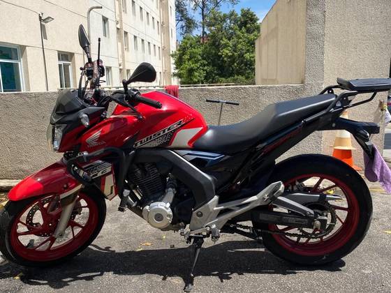HONDA CB TWISTER 