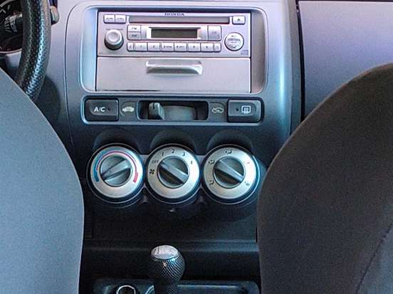 HONDA-FIT-2008