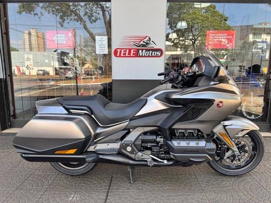 HONDA GL 1800 GOLD WING 