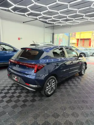 HYUNDAI-HB20-2023