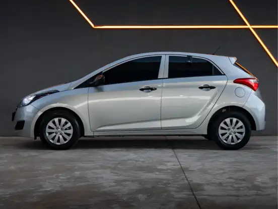 HYUNDAI-HB20-1.0 COMFORT 12V FLEX 4P MANUAL HYUNDAI-HB20-2015