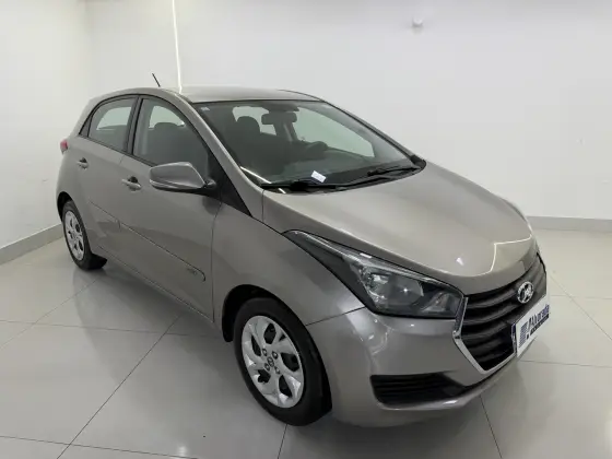 HYUNDAI HB20 1.0 COMFORT PLUS 12V FLEX 4P MANUAL