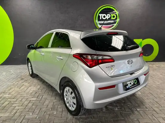 HYUNDAI-HB20-2018