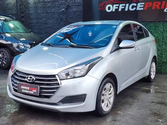 HYUNDAI HB20S 1.6 COMFORT PLUS 16V FLEX 4P AUTOMÁTICO