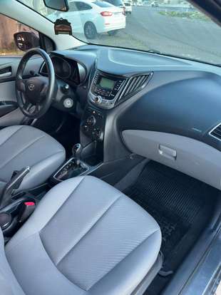 HYUNDAI-HB20S-2013