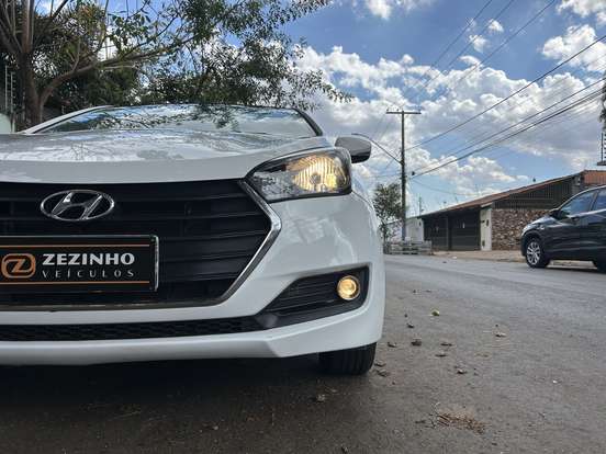 HYUNDAI-HB20S-1.6 PREMIUM 16V FLEX 4P AUTOMÁTICO HYUNDAI-HB20S-2015