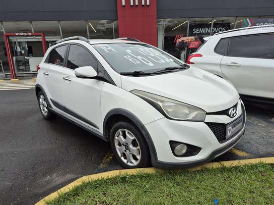 HYUNDAI-HB20X-2014