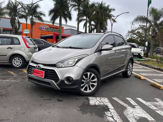 HYUNDAI HB20X 1.6 16V STYLE FLEX 4P AUTOMÁTICO