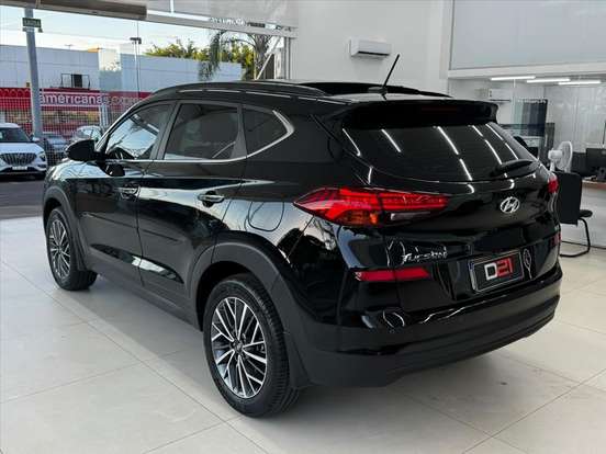 HYUNDAI-TUCSON-2024
