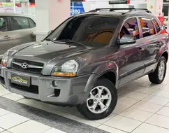 HYUNDAI TUCSON 2.0 MPFI GLS 16V 143CV 2WD FLEX 4P AUTOMÁTICO HYUNDAI TUCSON 2.0 MPFI GLS 16V 143CV 2WD FLEX 4P AUTOMÁTICO