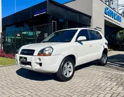 HYUNDAI TUCSON 2.0 MPFI GLS 16V 143CV 2WD FLEX 4P AUTOMÁTICO HYUNDAI TUCSON 2.0 MPFI GLS 16V 143CV 2WD FLEX 4P AUTOMÁTICO