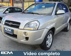 HYUNDAI TUCSON 2.7 MPFI GLS 24V 175CV 4WD GASOLINA 4P AUTOMÁTICO HYUNDAI TUCSON 2.7 MPFI GLS 24V 175CV 4WD GASOLINA 4P AUTOMÁTICO