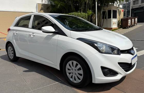 HYUNDAI HB20 1.0 COMFORT 12V FLEX 4P MANUAL