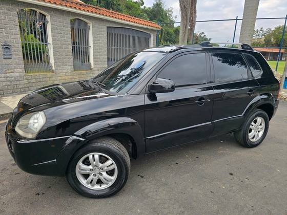 HYUNDAI TUCSON 2.0 MPFI GLS 16V 143CV 2WD GASOLINA 4P AUTOMÁTICO