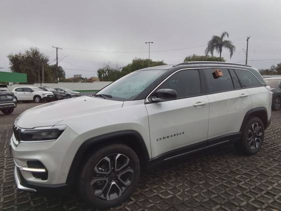 JEEP COMMANDER 1.3 T270 TURBO FLEX LIMITED AT6