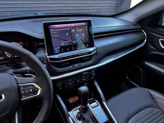 JEEP-COMMANDER-2025